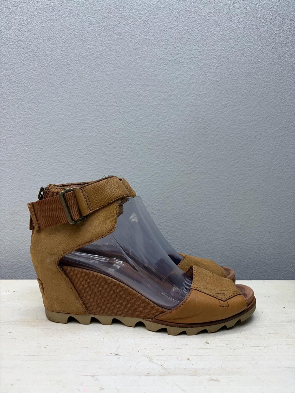Sorel Brown Leather Joanie ll Ankle Strap Wedge Sandals Size 10 - Picture 3 of 8
